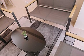 A Relaxing Poolside Stay