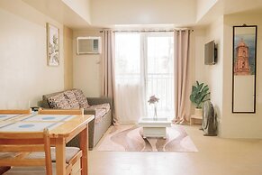 Spacious 1 Bedroom With a View