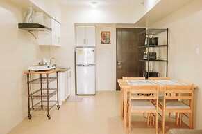 Spacious 1 Bedroom With a View