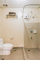 Spacious 1 Bedroom With a View