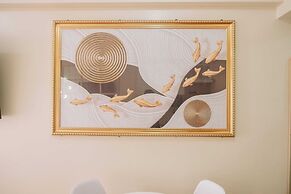 Minimalist Chic City Loft