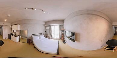 A Cozy Urban Home Away