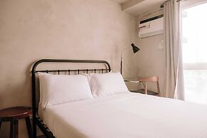 A Cozy Urban Home Away