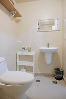 A Cozy Urban Home Away