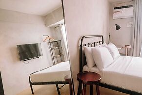 A Cozy Urban Home Away