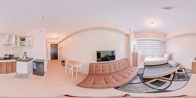 Ultra-modern Urban Getaway