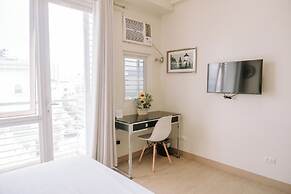 Stunning Cityscape Hideout