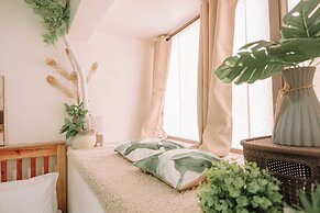 Tropical Bliss in the Metro