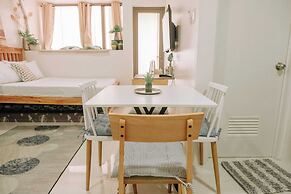 Tropical Bliss in the Metro