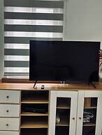 Bright & Airy Urban Escape