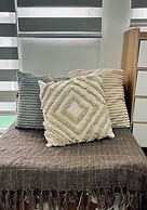 Bright & Airy Urban Escape