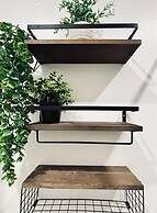 Bright & Airy Urban Escape