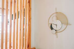 Sleek & Stylish Urban Loft