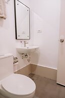 Stylish 1BR City Apartment