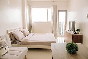 Your Serene City Hideaway