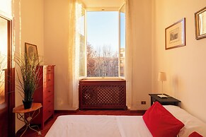 Esquilino Lightsome Apartment