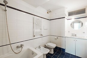 Esquilino Lightsome Apartment