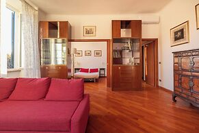 Esquilino Lightsome Apartment