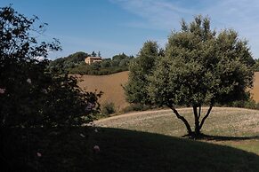 Country Villa In Tuscan Hills