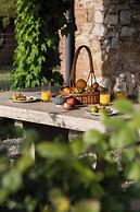 Country Villa In Tuscan Hills