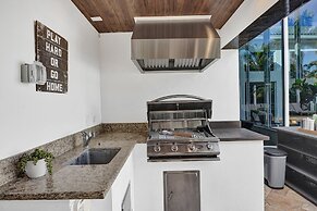 Sophia's Luxury Compound Resort w/ Heated Pool!