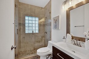 Sophia's Luxury Compound Resort w/ Heated Pool!