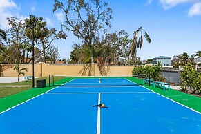 6BR Family Escape-pool, Sport Courts & Game Room