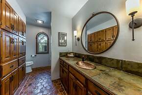 Spacious 90-acre Ranch Ideal for Families Reunions Events Sleeps 13 Sa