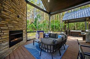 Luxurious Bright Modern Broken Bow Dream Retreat