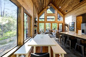 Luxurious Bright Modern Broken Bow Dream Retreat