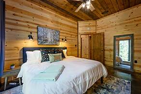 Luxurious Bright Modern Broken Bow Dream Retreat