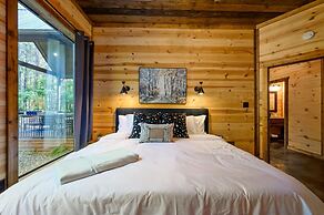 Luxurious Bright Modern Broken Bow Dream Retreat