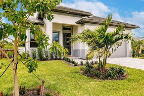 Luxurious Naples 4BR w Pool by Vanderbilt Beach