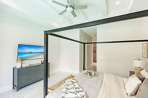 Luxurious Naples 4BR w Pool by Vanderbilt Beach