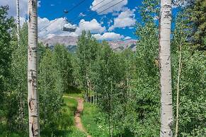 Absolutely Amazing Slopeside Mountain Lodge With spa