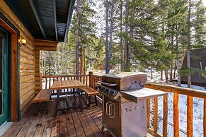 Private Luxurious Cabin w spa Near Breckenridge