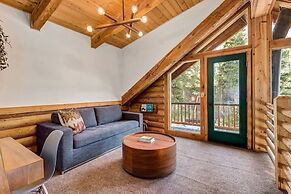 Private Luxurious Cabin w spa Near Breckenridge
