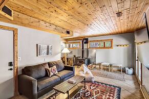 Private Luxurious Cabin w spa Near Breckenridge