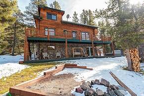 Private Luxurious Cabin w spa Near Breckenridge
