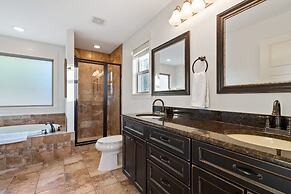 Gorgeous Blue Ridge Views Spacious Retreat With spa