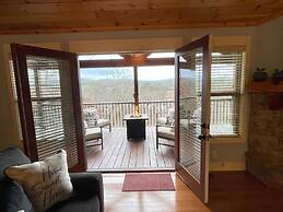 Gorgeous Blue Ridge Views Spacious Retreat With spa
