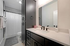 Secluded Hill Country Getaway Stunning Views Fire Pit 15 Min to Main S