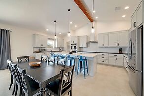 Secluded Hill Country Getaway Stunning Views Fire Pit 15 Min to Main S