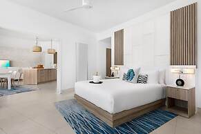 Luxe Oceanfront Penthouse Hot Tub Daily Cabana