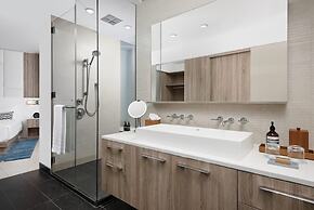 Luxe Oceanfront Penthouse Hot Tub Daily Cabana