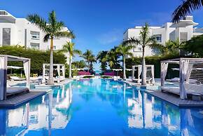 Luxurious Oceanfront Villa Infinity Pool Plunge