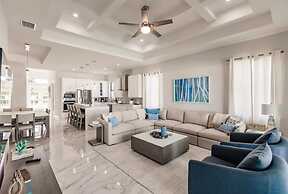 Exquisite Vanderbilt Beach Luxury Getaway