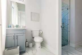 Exquisite Vanderbilt Beach Luxury Getaway