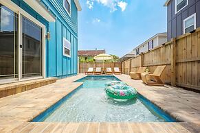 Fun Airy Florida Vacation Home With Private Pool