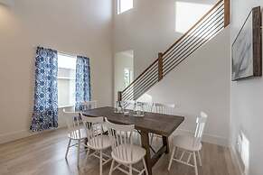 Stunning Vanderbilt Beach House With Heated Pool